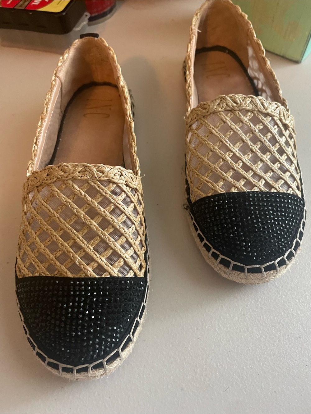 INC Corvina Capped-Toe Woven Espadrilles Flats/Loafers in SZ 7 in like new cond